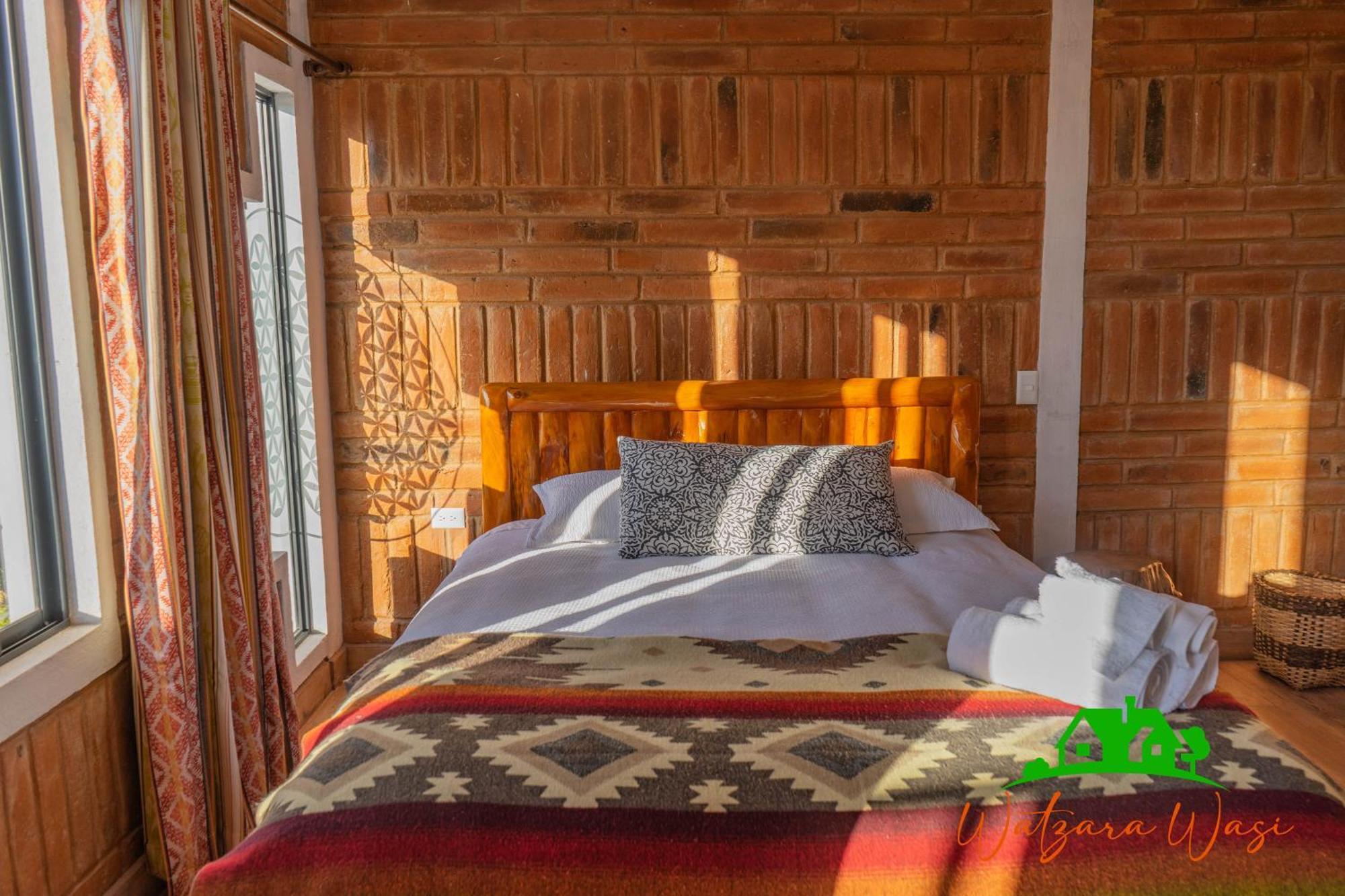 Watzara Wasi Cottage Familiar Camprestre Y Lofts En Cotacachi Exterior photo