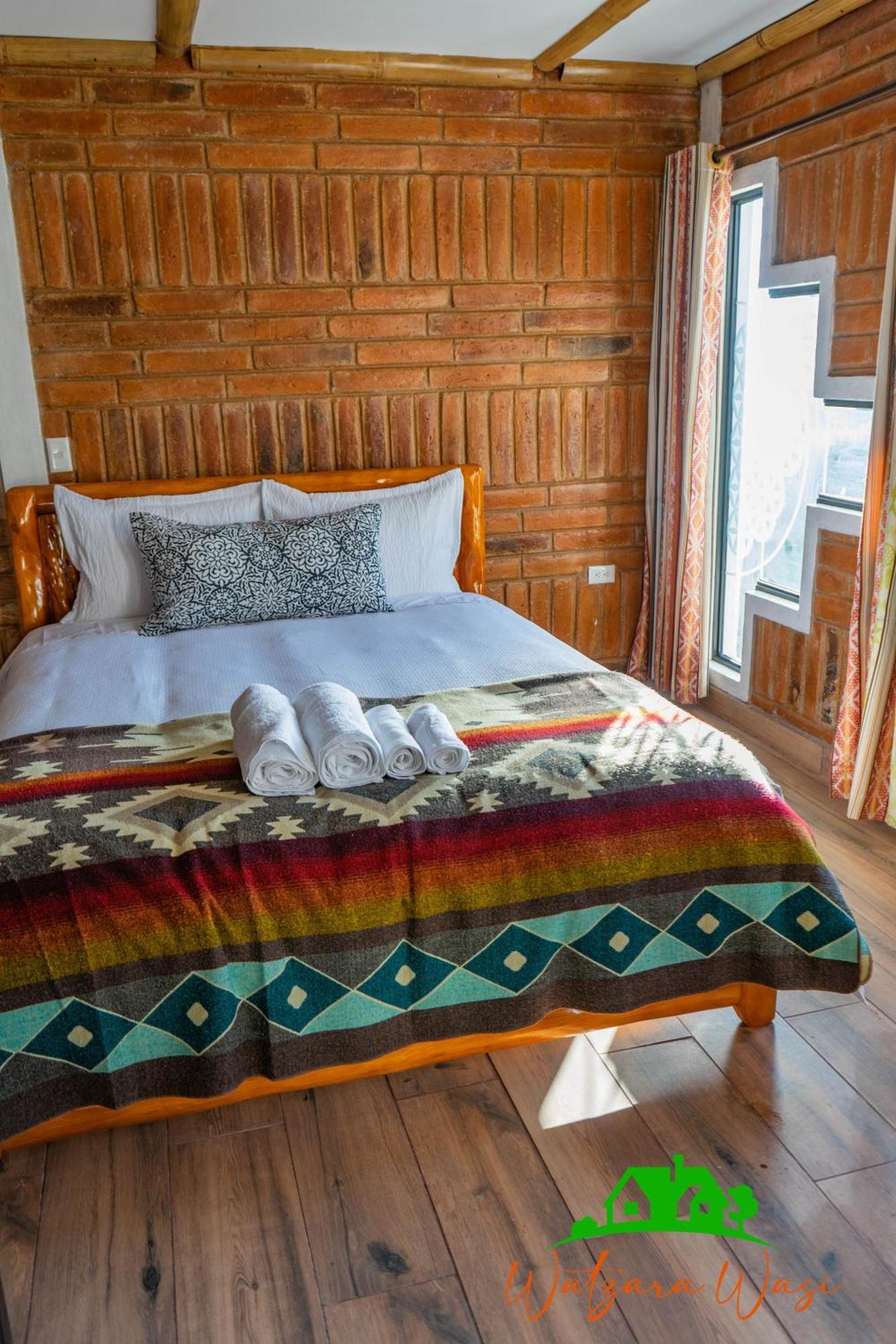 Watzara Wasi Cottage Familiar Camprestre Y Lofts En Cotacachi Exterior photo