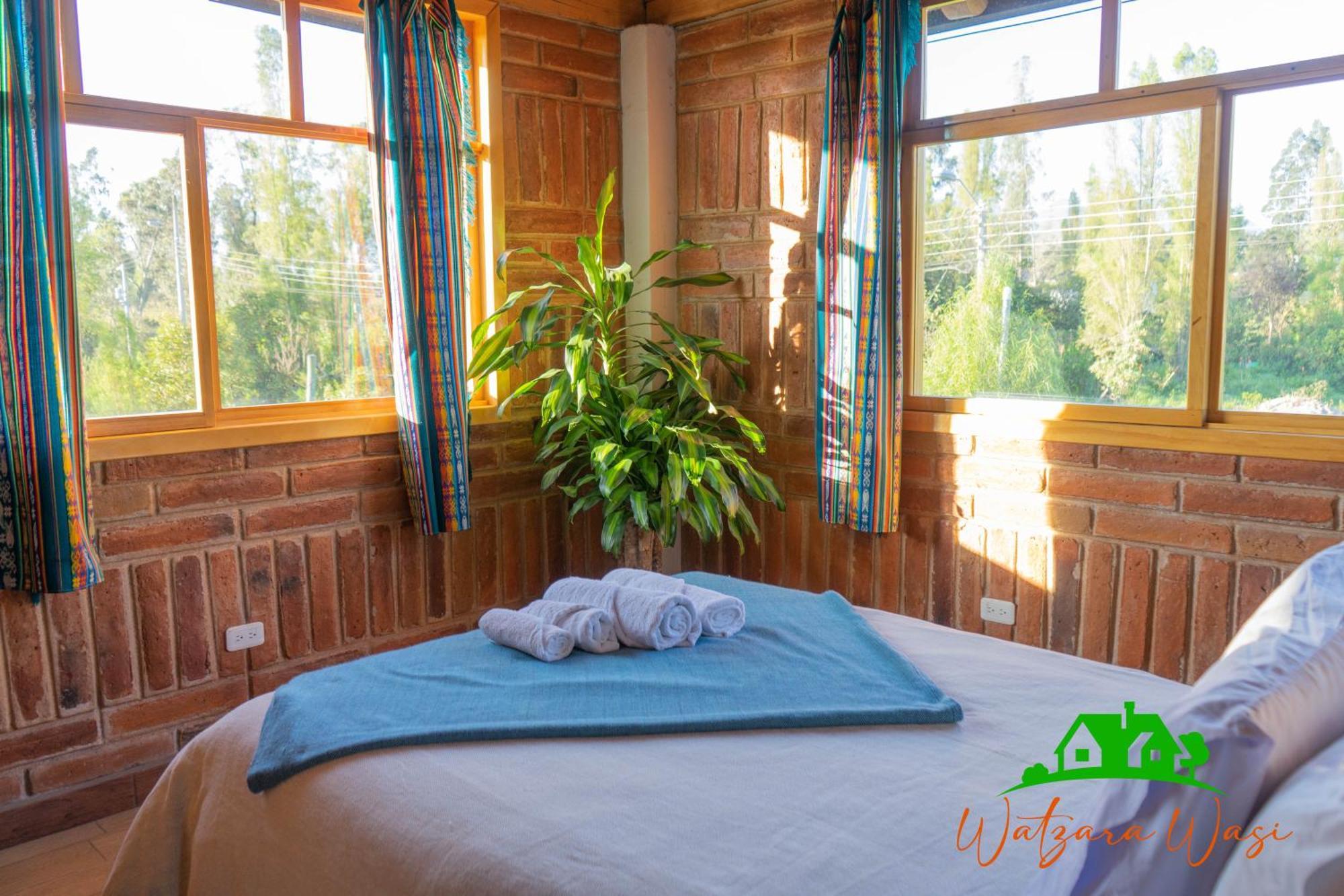 Watzara Wasi Cottage Familiar Camprestre Y Lofts En Cotacachi Exterior photo