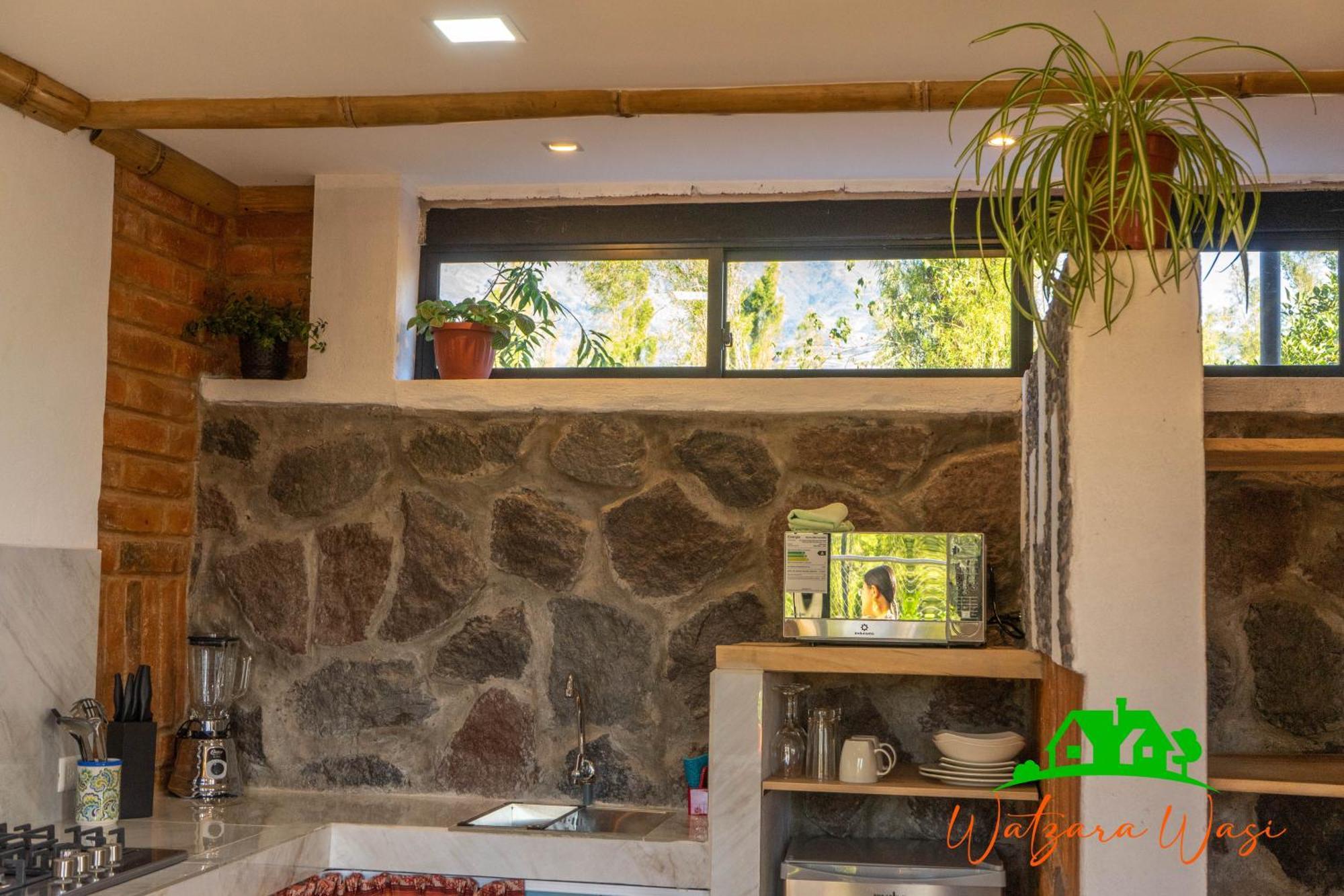 Watzara Wasi Cottage Familiar Camprestre Y Lofts En Cotacachi Exterior photo