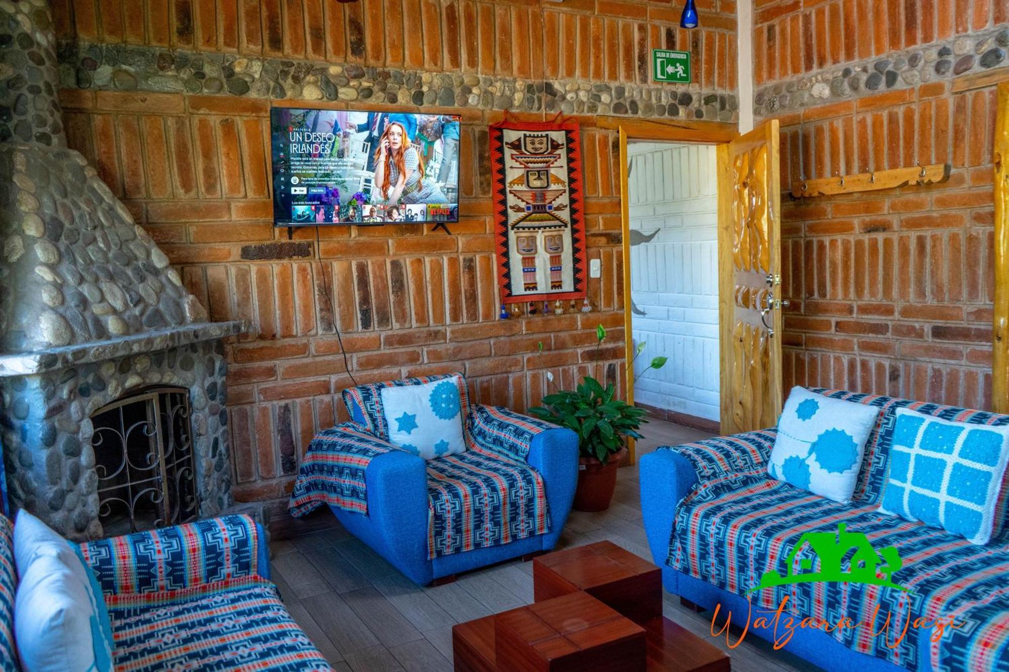 Watzara Wasi Cottage Familiar Camprestre Y Lofts En Cotacachi Exterior photo