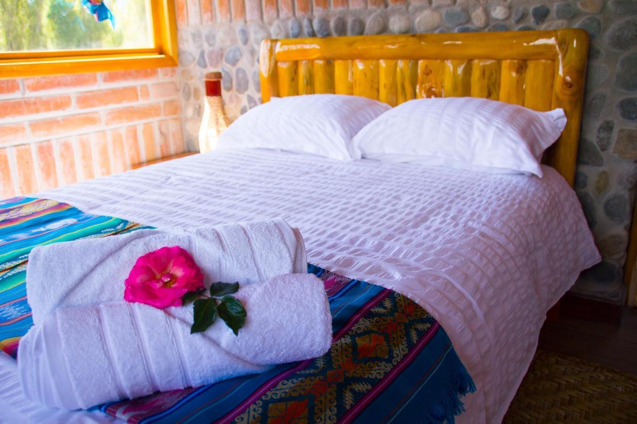 Watzara Wasi Cottage Familiar Camprestre Y Lofts En Cotacachi Exterior photo
